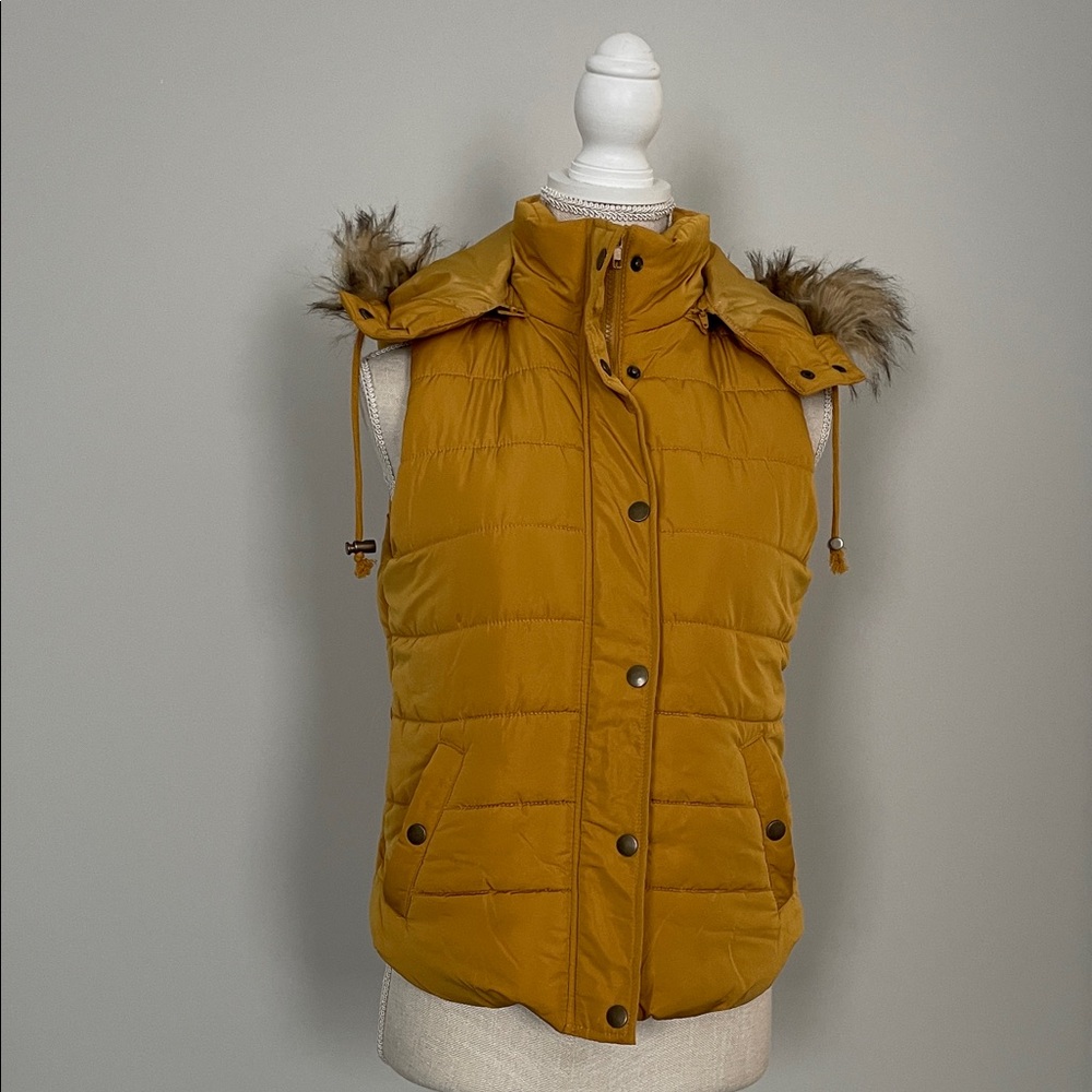 LOVE TREE Mustard Yellow Hooded Puffer Vest